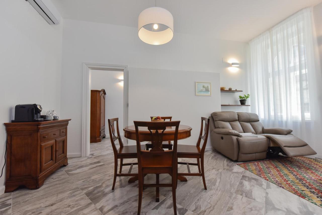 No 6 Apartment *